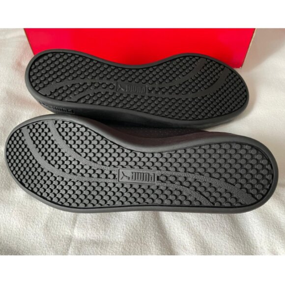 Puma Smash Women's Performance Sneakers - Black & Gold -- New with Box - Picture 6 of 6